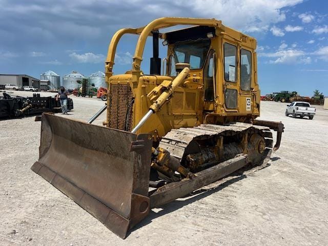 Caterpillar D6D Equipment Image0