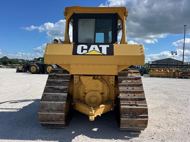 Image of Caterpillar D6H equipment image 4