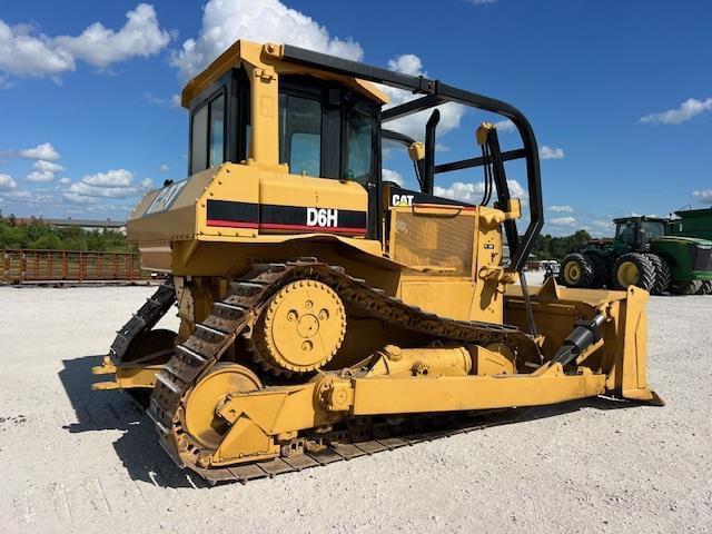 Image of Caterpillar D6H equipment image 3