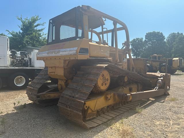 Image of Caterpillar D6H equipment image 2