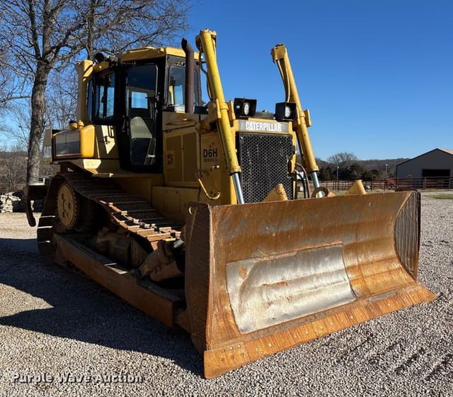 Image of Caterpillar D6H equipment image 2