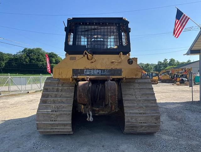 Image of Caterpillar D6M equipment image 3