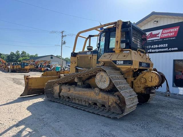 Image of Caterpillar D6M equipment image 2