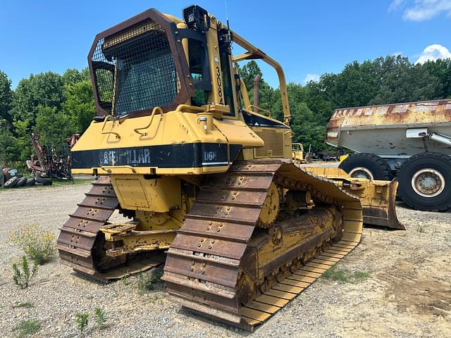 Image of Caterpillar D6N equipment image 2