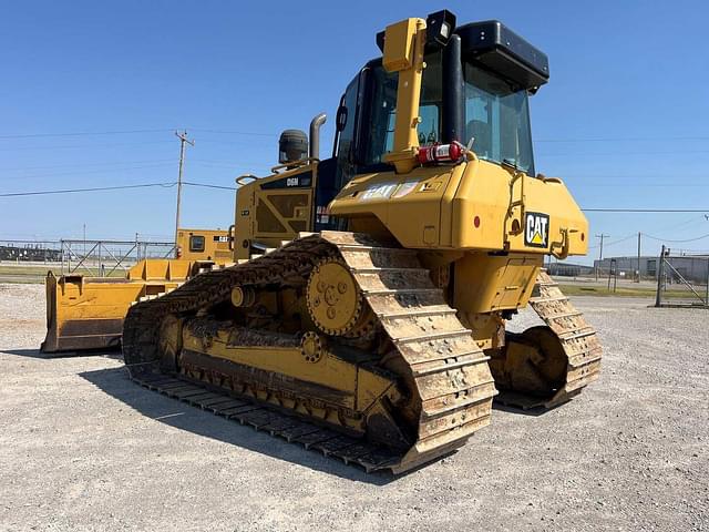 Image of Caterpillar D6N LGP equipment image 3