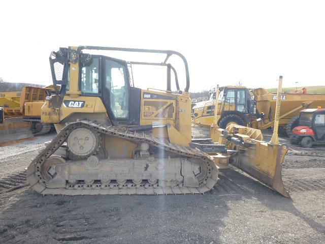 Image of Caterpillar D6N LGP equipment image 2