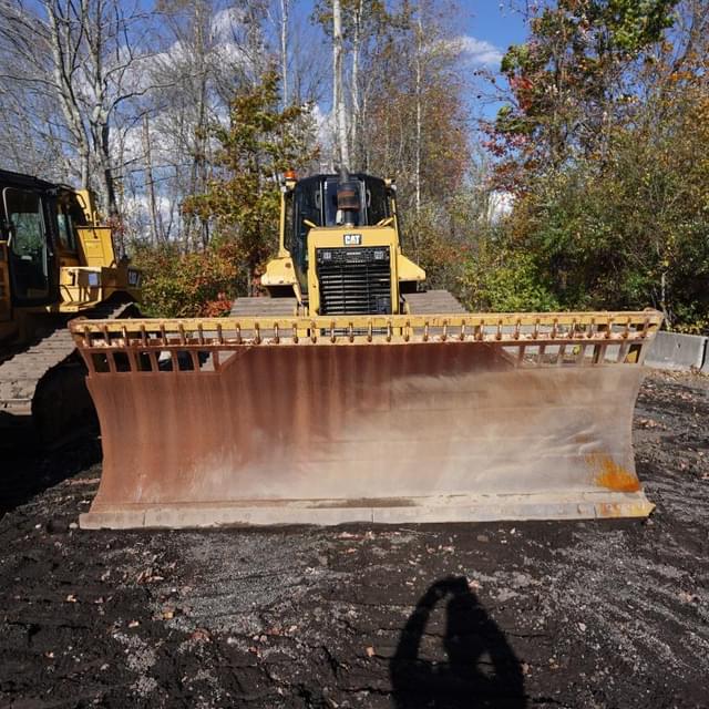 Image of Caterpillar D6N equipment image 1