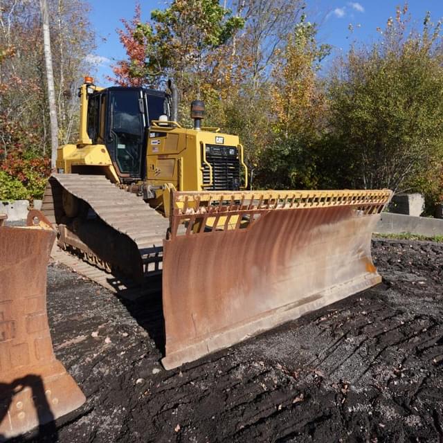 Image of Caterpillar D6N equipment image 3