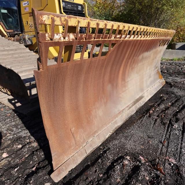 Image of Caterpillar D6N equipment image 2