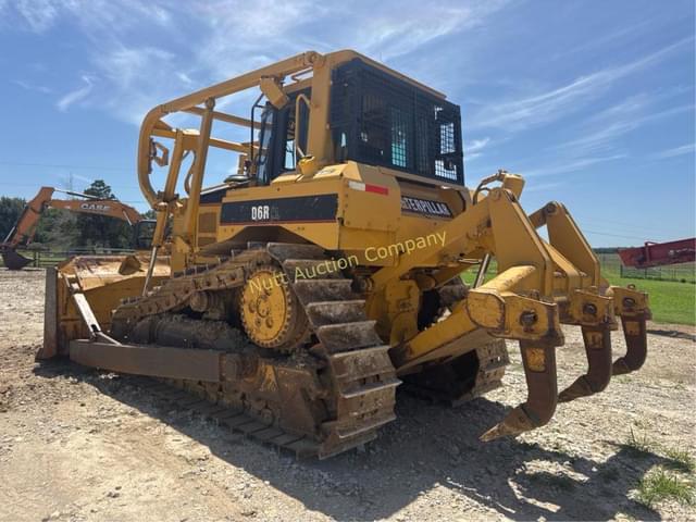 Image of Caterpillar D6R equipment image 2