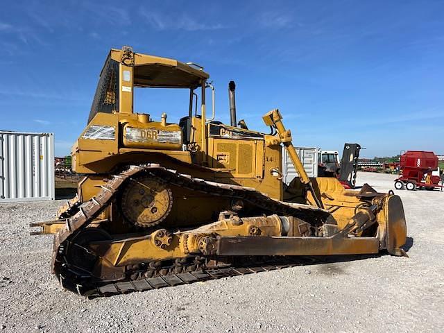 Image of Caterpillar D6R equipment image 2