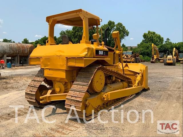 Image of Caterpillar D6R XL equipment image 4