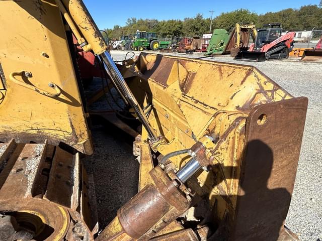 Image of Caterpillar D6R XL equipment image 1