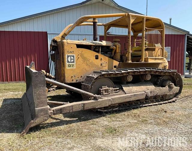 Image of Caterpillar D717A equipment image 1
