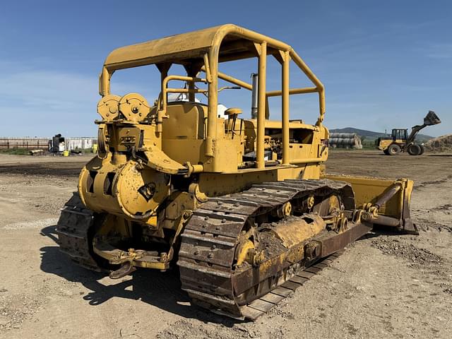 Image of Caterpillar D717A equipment image 4