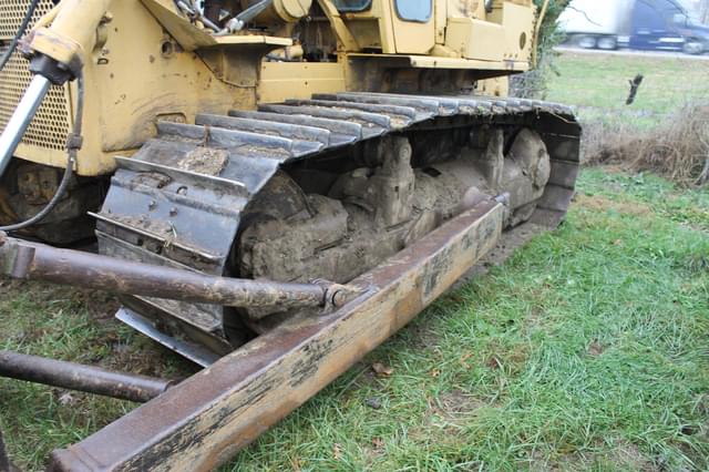 Image of Caterpillar D7 equipment image 2