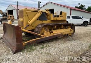 Caterpillar D7 Image