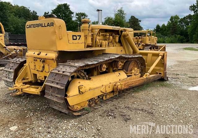 Image of Caterpillar D7 equipment image 4
