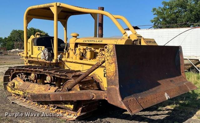 Image of Caterpillar D7 equipment image 3