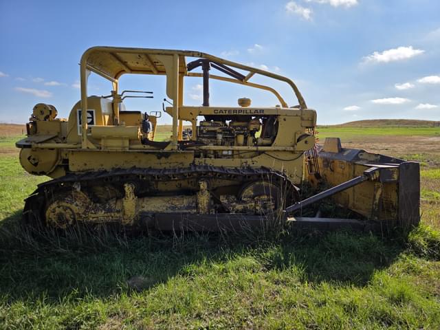 Image of Caterpillar D7 equipment image 2