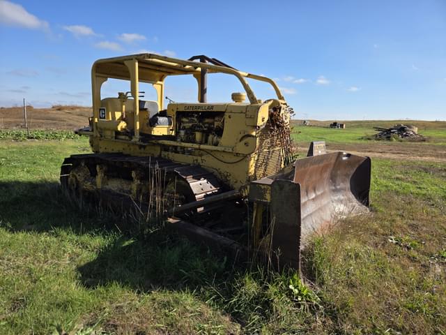 Image of Caterpillar D7 equipment image 1