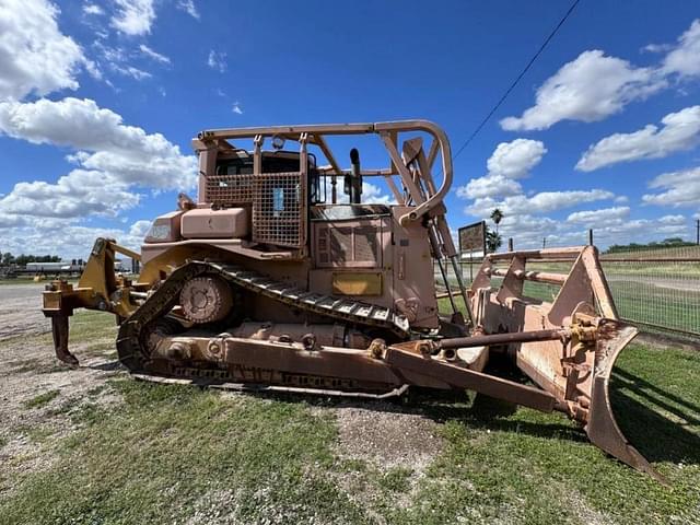 Image of Caterpillar D7R equipment image 2