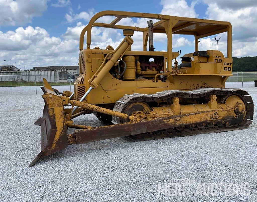 Image of Caterpillar D8 Primary image
