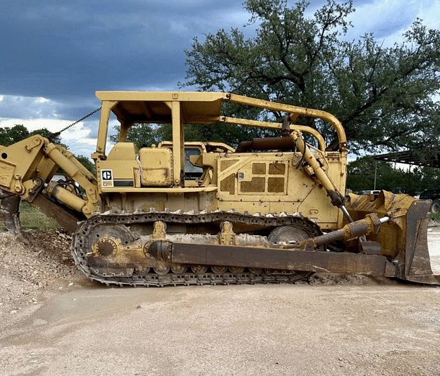 Image of Caterpillar D8K equipment image 3