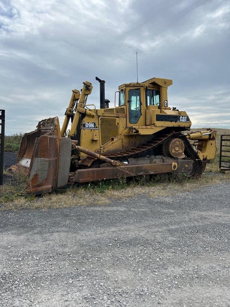 Image of Caterpillar D9N Primary Image