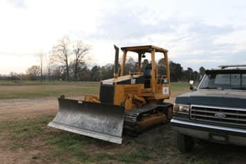 Main image Caterpillar D3C XL