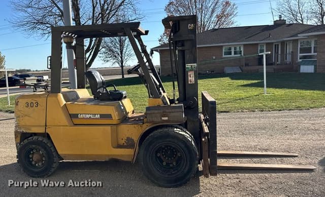 Image of Caterpillar DP40KL equipment image 3