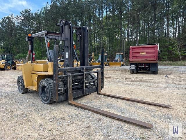 Image of Caterpillar DP70 equipment image 1