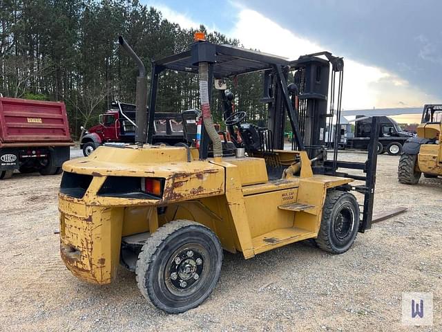 Image of Caterpillar DP70 equipment image 2