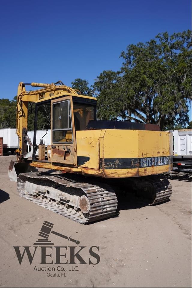 Image of Caterpillar E120B equipment image 4