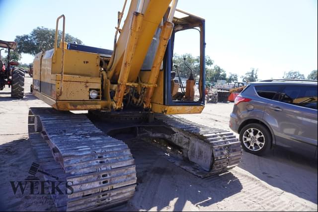 Image of Caterpillar E120B equipment image 2