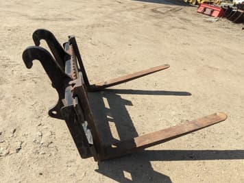 Main image Caterpillar Pallet Forks