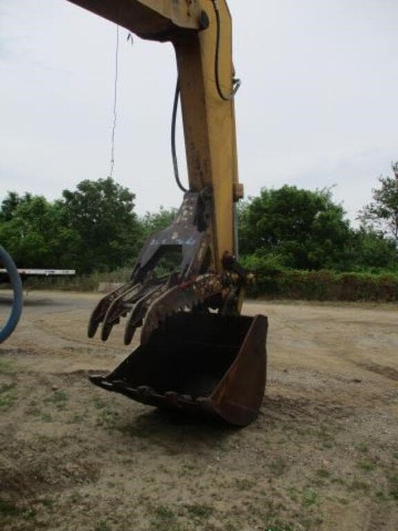 Image of Caterpillar EL240B equipment image 4