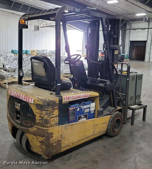 Image of Caterpillar EP20KT equipment image 4