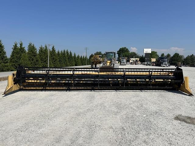 Image of Caterpillar F30 equipment image 1