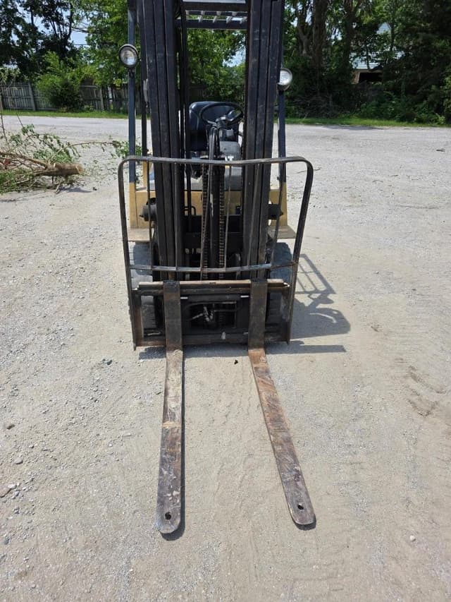 Image of Caterpillar GP25 equipment image 1