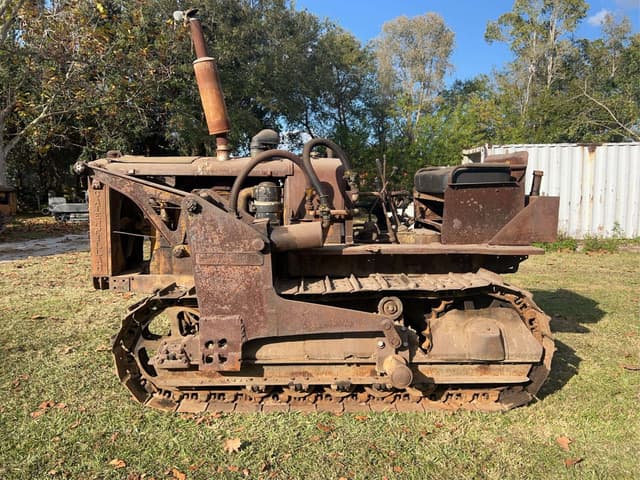 Image of Caterpillar Diesel Forty equipment image 1