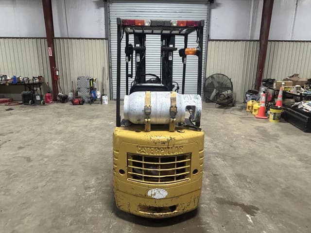 Image of Caterpillar GC15 equipment image 4