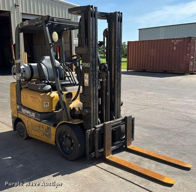 Image of Caterpillar GC25K equipment image 2