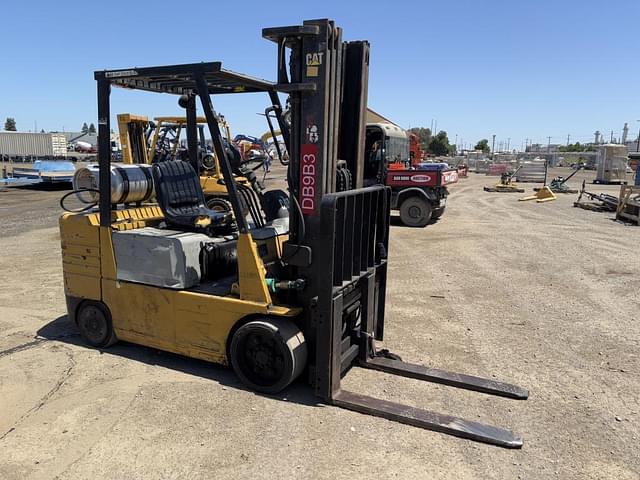 Image of Caterpillar GC30 equipment image 1