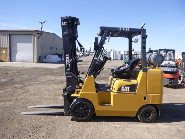 Image of Caterpillar GC35K equipment image 4
