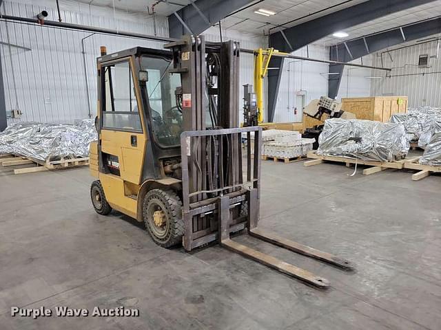 Image of Caterpillar GP25 equipment image 2