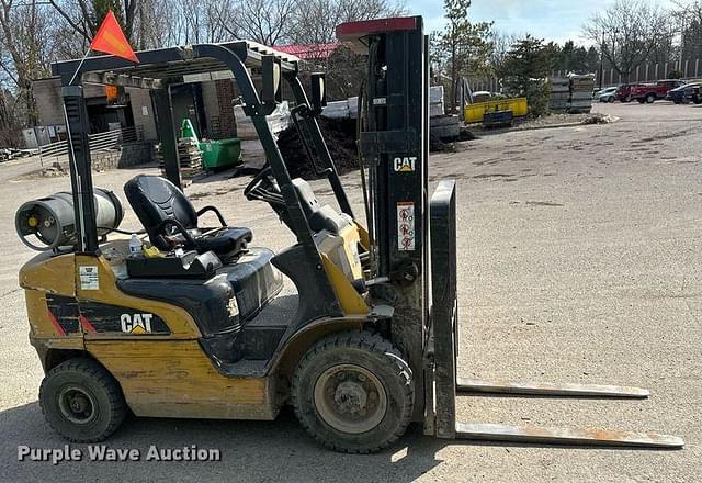 Image of Caterpillar GP25N equipment image 3