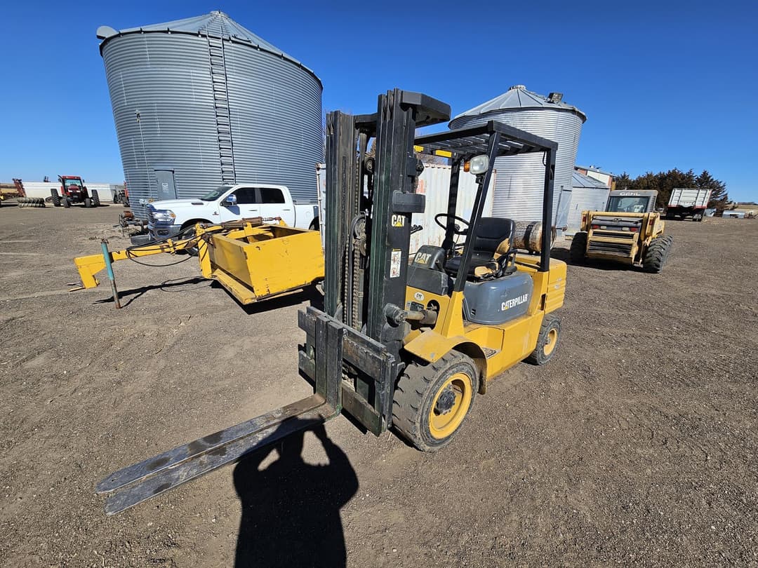 Image of Caterpillar GP30 Primary image