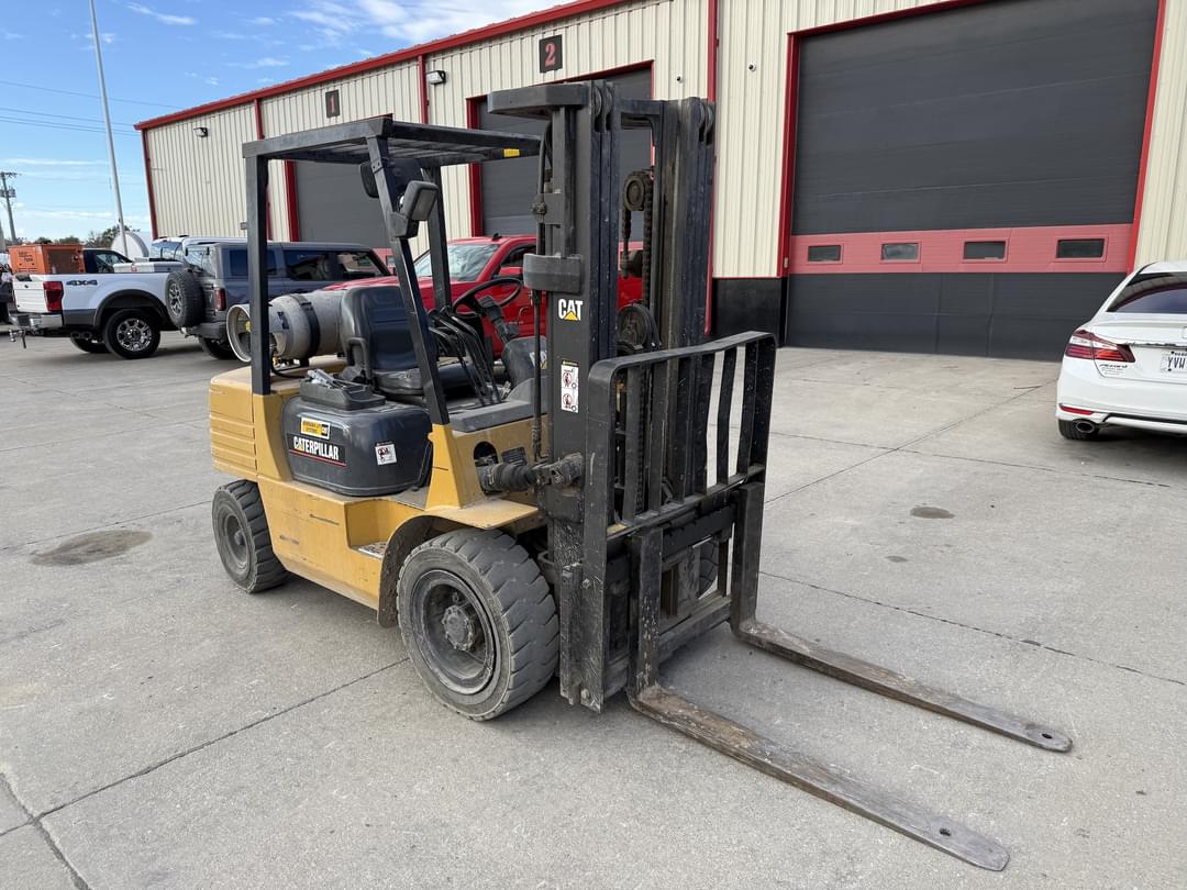 Image of Caterpillar GP30 Primary image