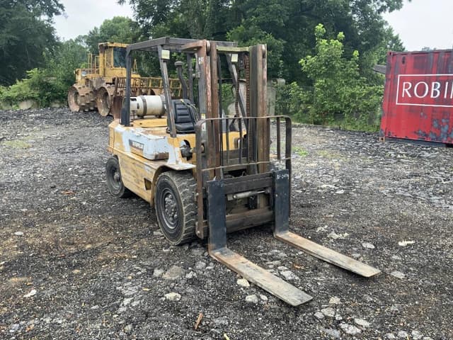 Image of Caterpillar GFL40 equipment image 2